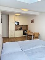 Riverside Apartment Prague