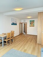 Riverside Apartment Prague