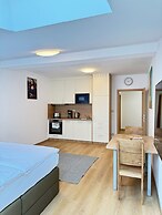 Riverside Apartment Prague