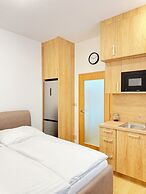 Riverside Apartment Prague