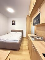 Riverside Apartment Prague