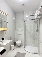 Riverside Apartment Prague