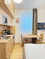 Riverside Apartment Prague