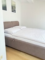 Riverside Apartment Prague