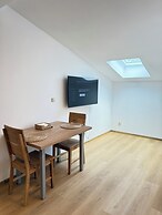Riverside Apartment Prague