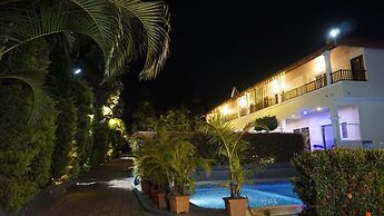 Chirooss Homestays And Resorts