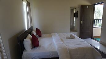 Chirooss Homestays And Resorts