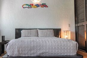 Studios walking distance to the beach