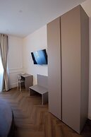 Colosseum Holidays - Luxury 3 Bedroom Apartment