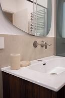 Colosseum Holidays - Luxury 3 Bedroom Apartment