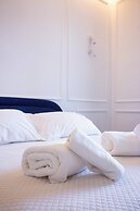 Colosseum Holidays - Luxury 3 Bedroom Apartment