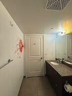 Central North York suites