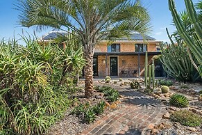 Palm Springs retreat Hunter Valley