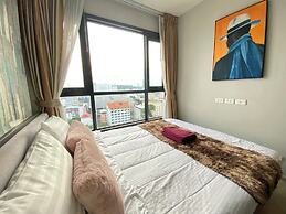Sea View 2 Bed Room Unit Central Pattaya