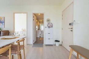 2BR 7 Mins Walk to BTS Bill Included