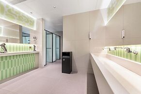 Lemon Hotel- New World Shopping Mall