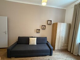 Modern 1BR Apt Close to Westbahnhof