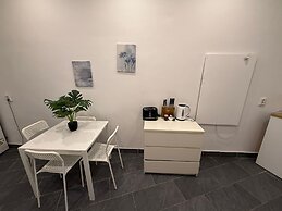 Modern 1BR Apt Close to Westbahnhof