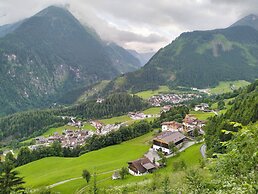 Apart Tuxertal