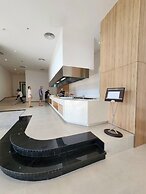Oceanview The Arena Cam Ranh Apartment