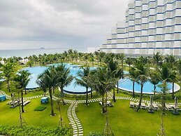 Oceanview The Arena Cam Ranh Apartment