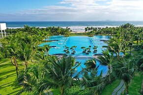 Oceanview The Arena Cam Ranh Apartment
