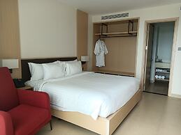 Oceanview The Arena Cam Ranh Apartment