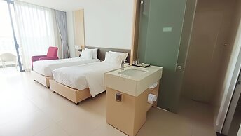 Oceanview The Arena Cam Ranh Apartment