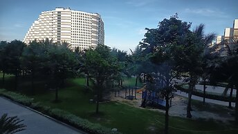 Oceanview The Arena Cam Ranh Apartment