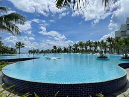 Oceanview The Arena Cam Ranh Apartment