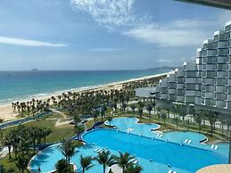 Oceanview The Arena Cam Ranh Apartment