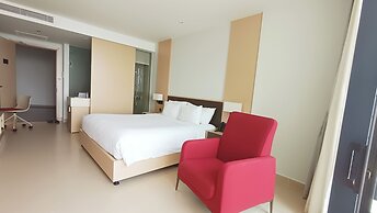 Oceanview The Arena Cam Ranh Apartment