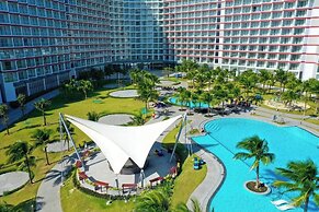 Oceanview The Arena Cam Ranh Apartment