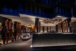 Edge Central Pattaya by Prop Hopper