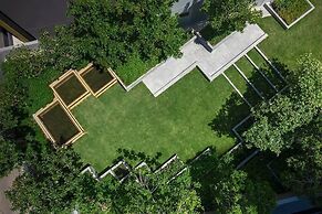 Edge Central Pattaya by Prop Hopper