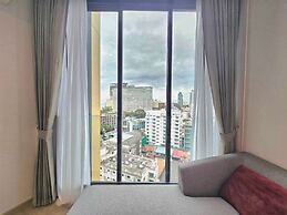 Edge Central Pattaya by Prop Hopper