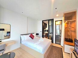 Edge Central Pattaya by Prop Hopper