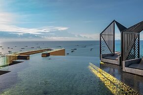 Edge Central Pattaya by Prop Hopper