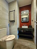 Edge Central Pattaya by Prop Hopper