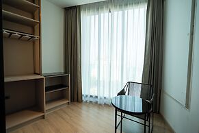 Edge Central Pattaya by Prop Hopper