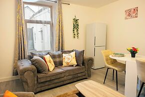 Central Cardiff Cozy 2BR Near Stadium Shops Uni
