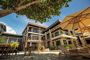 Alima ARQ Beach Resort