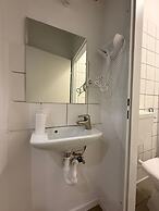Comfy 2BR Apt Westbahnhof Area