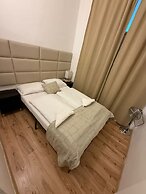 Comfy 2BR Apt Westbahnhof Area