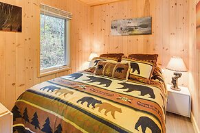 Private Peninsula! Modern-rustic Fall Lake Cabin