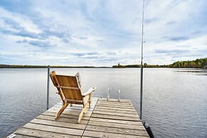 Private Peninsula! Modern-rustic Fall Lake Cabin