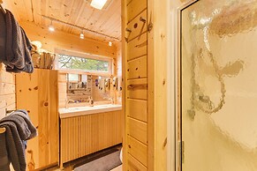 Private Peninsula! Modern-rustic Fall Lake Cabin