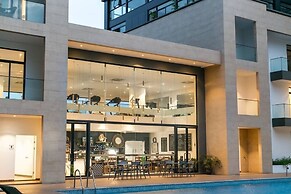 Peravi Suites at Embassy Gardens
