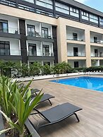 Peravi Suites at Embassy Gardens