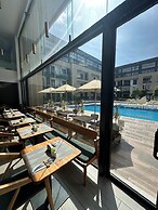 Peravi Suites at Embassy Gardens
